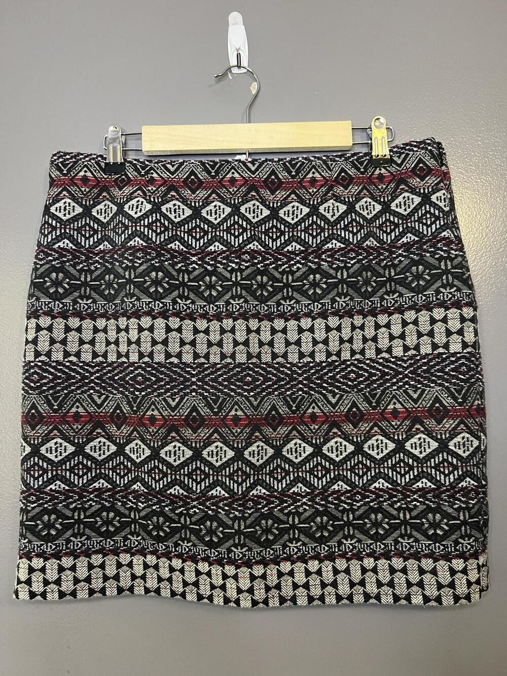 J. Jill Skirt Womens M Petite Black Geometric Tribal Jacquard Mini Lined Zip
